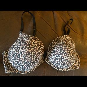 Victoria’s Secret underwire new without tags cotton bra 38D